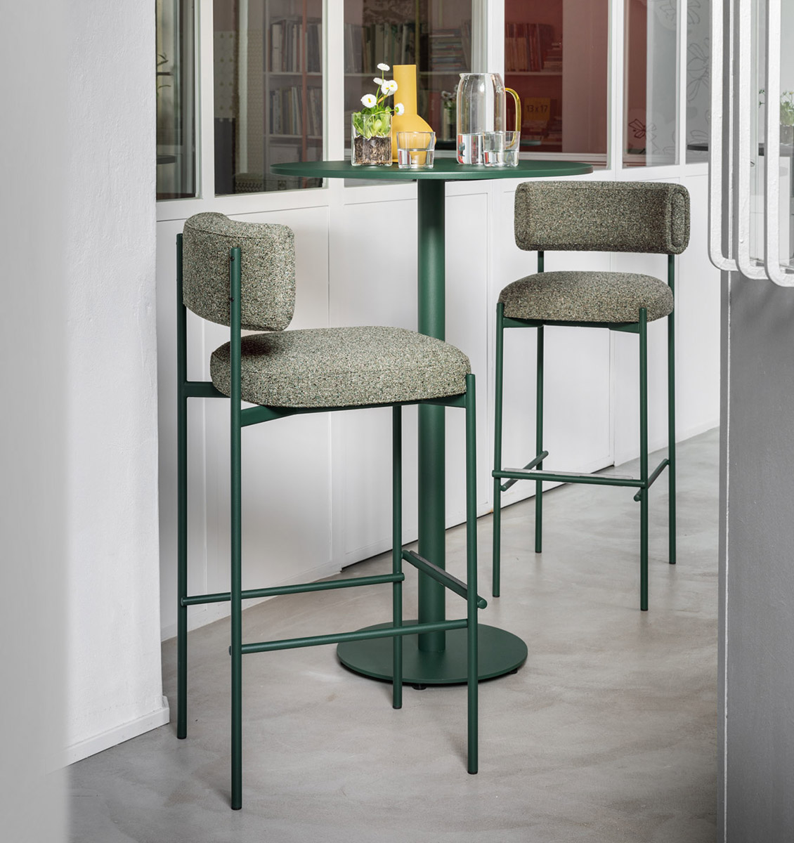 Sgabello Da Bar HomePop Imbottito, Altezza 60 Cm, Con Schienale E Stampe Floreali - Crema Suri