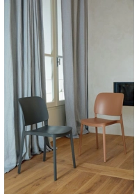 Keai Sedie in plastica di design Ingenia