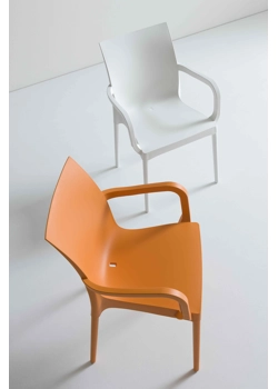 Iris Braccioli Sedie in plastica di design Gaber