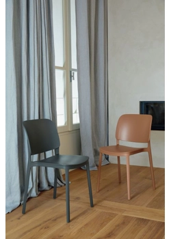 Keai Sedie in plastica di design Ingenia