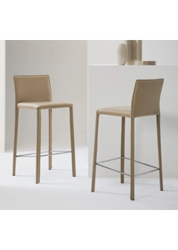 Agata Sgabello  Julia