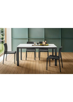 Mario 120x80 Fixed tables La primavera