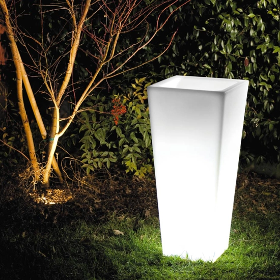 Big naif Vases 21st 2