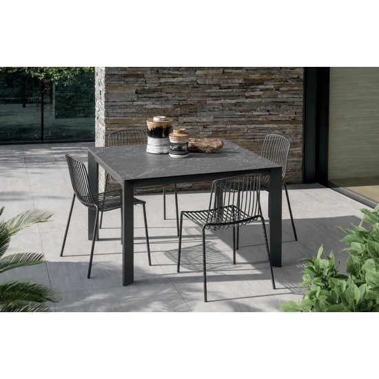 Scirocco 100x100 Tavoli moderni Altacom