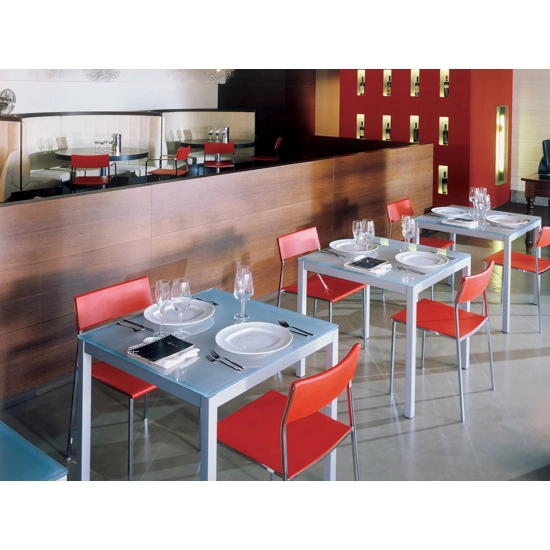 Sharp 80x80 Fixed Contract tables Bontempi 3