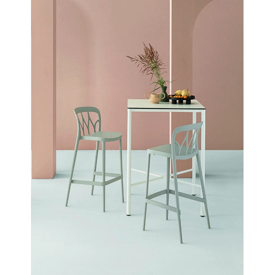Moon 70x70x110H Modern tables Bontempi