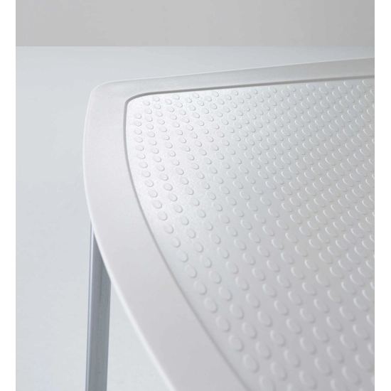 Akami BL Sedie in plastica di design Gaber 2