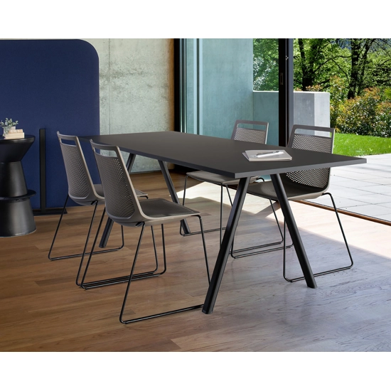 Akami S Sedie in plastica di design Gaber 5