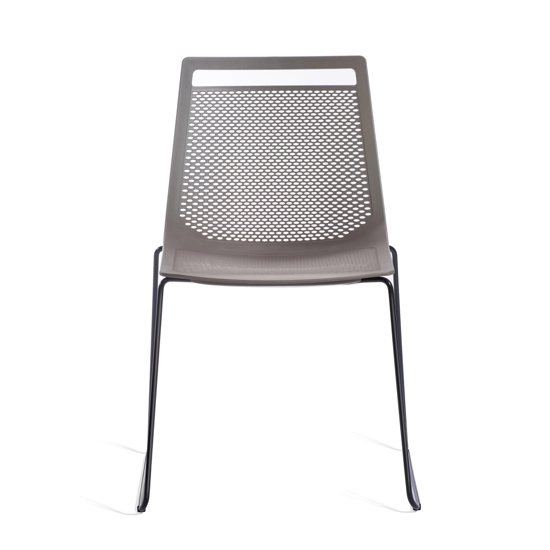 Akami S Sedie in plastica di design Gaber 8