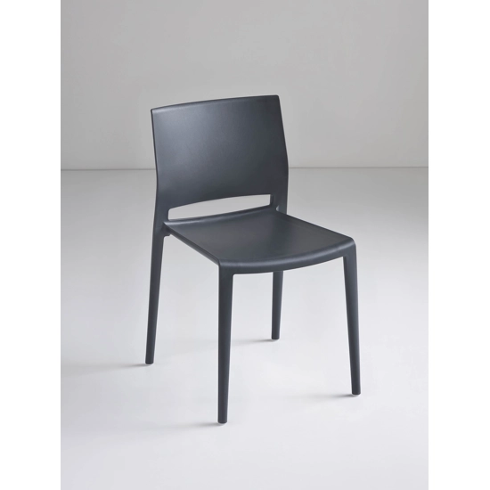 Bakhita Sedie in plastica di design Gaber