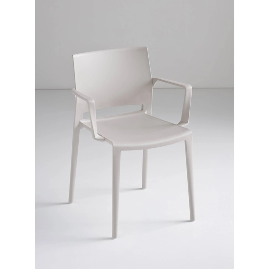 Bakhita Braccioli Sedie in plastica di design Gaber 8