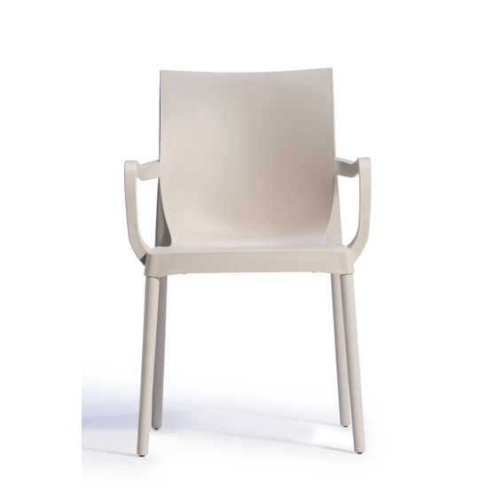 Iris Braccioli Sedie in plastica di design Gaber 4