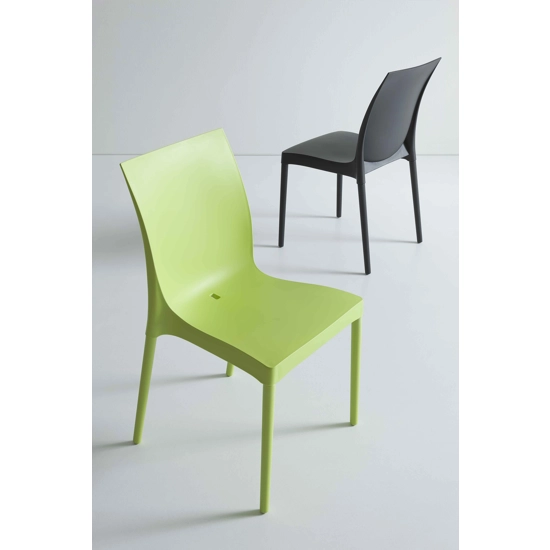 Iris Sedie in plastica di design Gaber