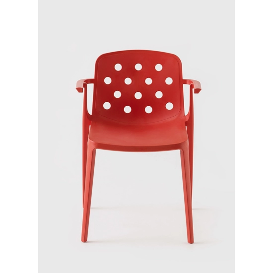 Isidora Braccioli Sedie in plastica di design Gaber 3