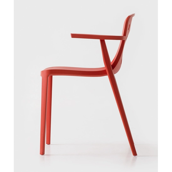 Isidora Braccioli Sedie in plastica di design Gaber 7