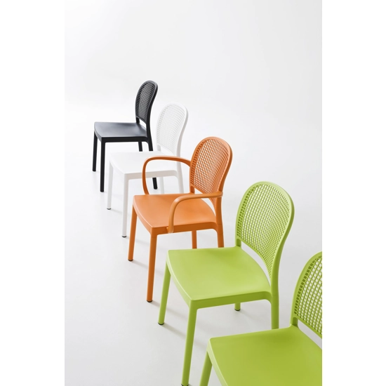 Panama Sedie in plastica di design Gaber 3
