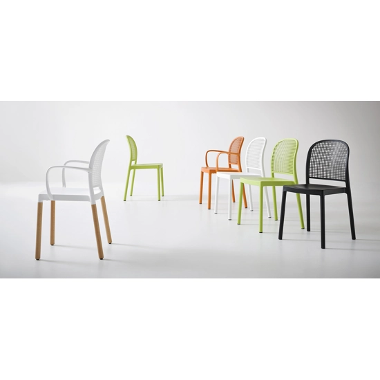 Panama Sedie in plastica di design Gaber 4