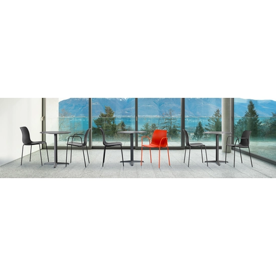 Unik TB Sedie in plastica di design Gaber 1