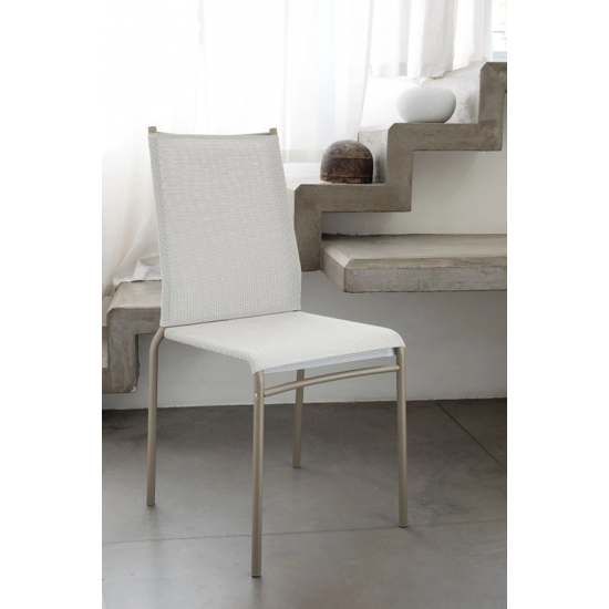 Liù Alta stackable Metal chairs ingenia