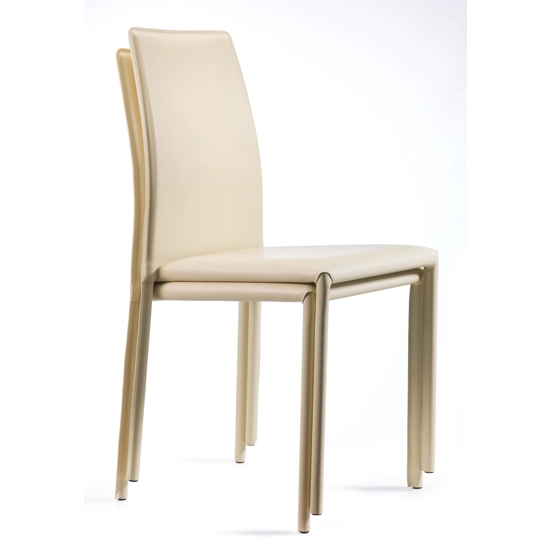 Agata Impilabile Sedie imbottite Julia 6