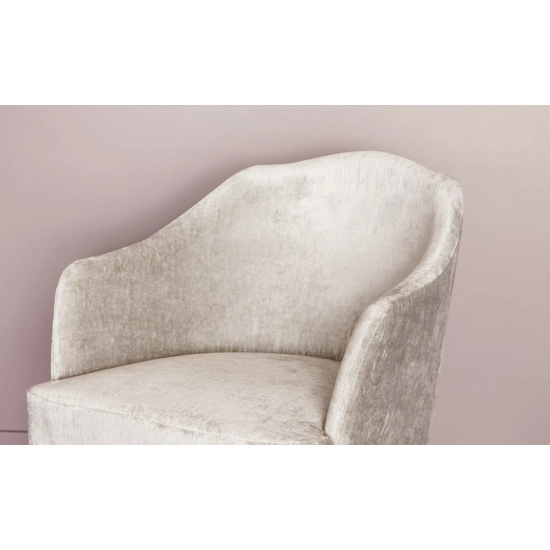 Virginia Living room armchairs Origins 1971 5