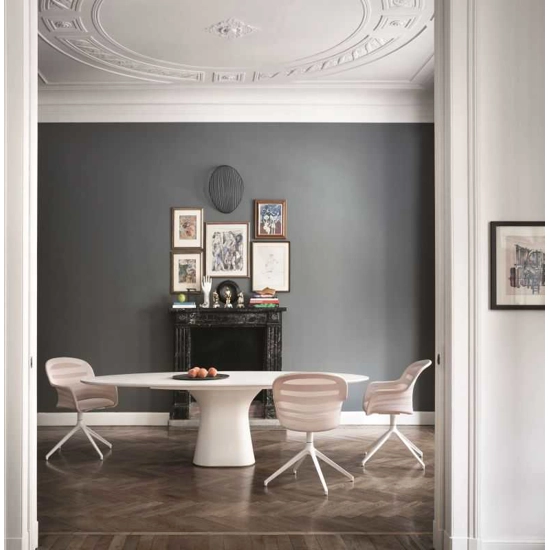 Podium 250x116 Elliptical top Modern tables Bontempi 1