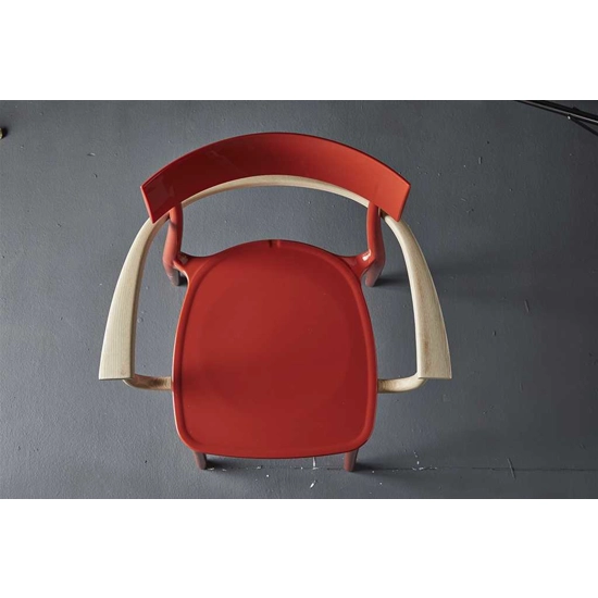 Milan 2015 P Plastic chairs Colico 1