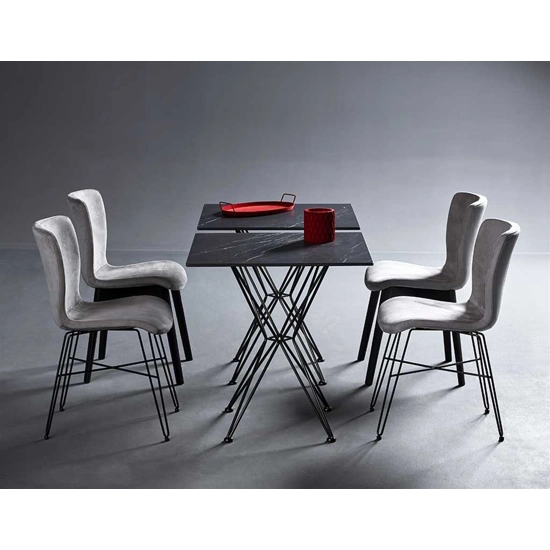 rap w Plastic chairs Colico 9