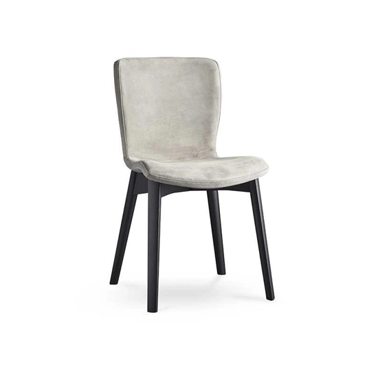 rap w Plastic chairs Colico 7