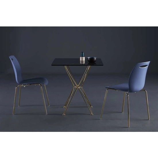 Star 70x70 Tavoli contract Colico 1