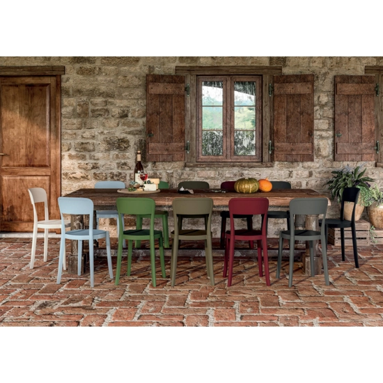 Tower Plastic chairs Colos 1