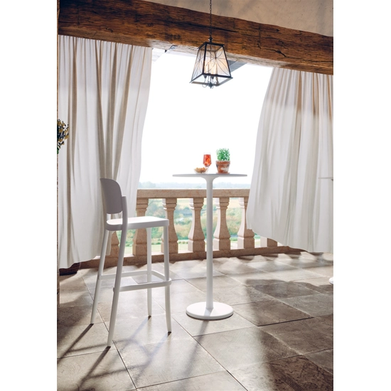 Piazza Sgabello Sgabelli in plastica Colos 1