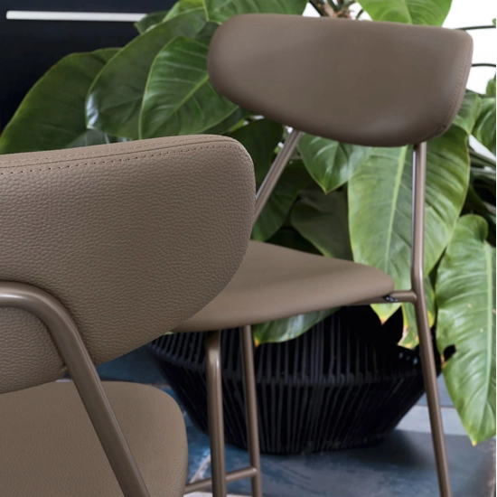 Liscia CB2351 Sgabelli imbottiti Connubia 1