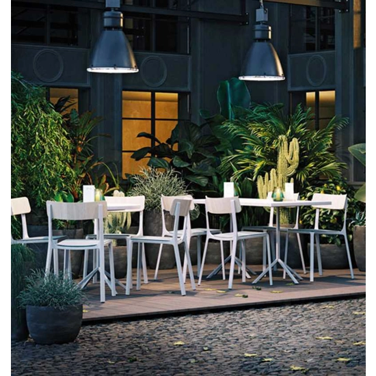 Ruelle Plastic Back Metal chairs infiniti 3