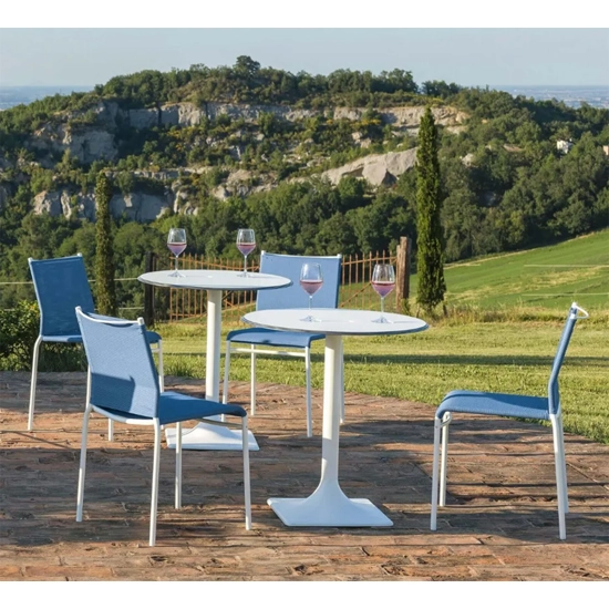 Liù impilabile Per Esterno Sedie in metallo Ingenia