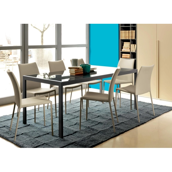 Amy Kitchen chairs ingenia 3