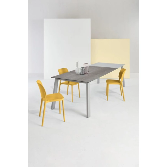 Keai Plastic chairs ingenia 3