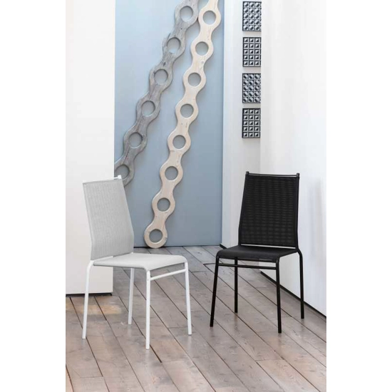 Liù Alta impilabile Per Esterno Sedie in metallo Ingenia 1