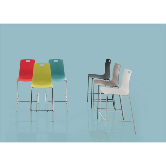 Olly Stool Metal stools ingenia 2