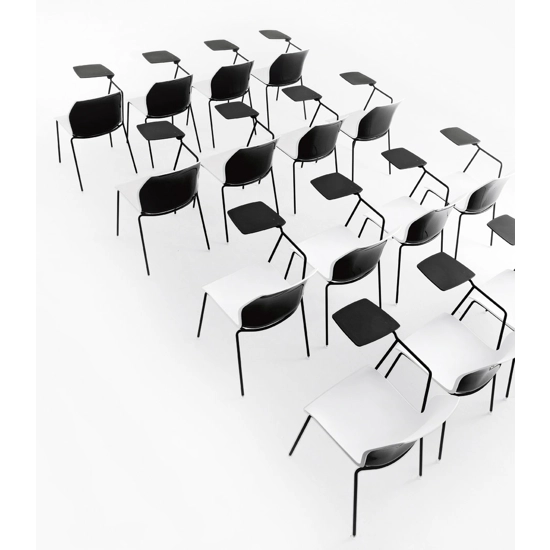 Kalea Braccioli + tavoletta Sedie da attesa e collettività Kastel 1