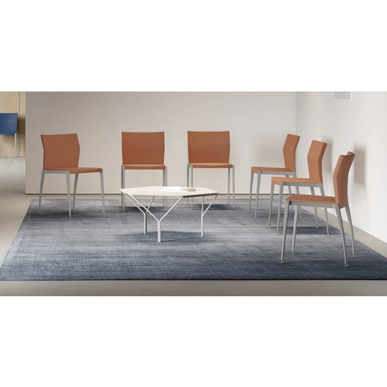 Kalla Sedie da attesa e collettività Kastel 2