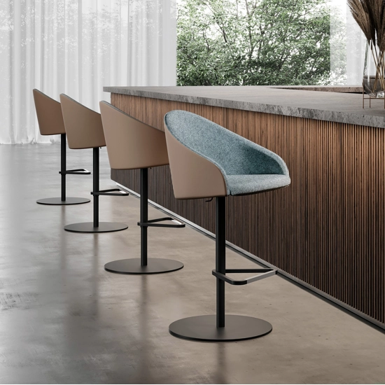 Kameo Stool - Girevole con Base Tonda Sgabelli imbottiti Kastel 2