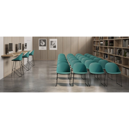 Kross - Gamba a Slitta Sedie in plastica di design Kastel 2