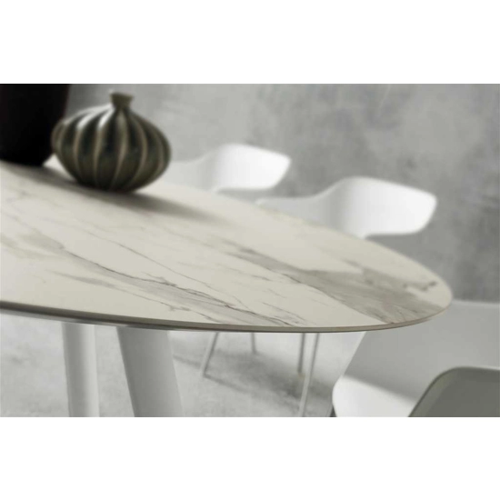 Nicholas ø130 Modern tables La primavera 2