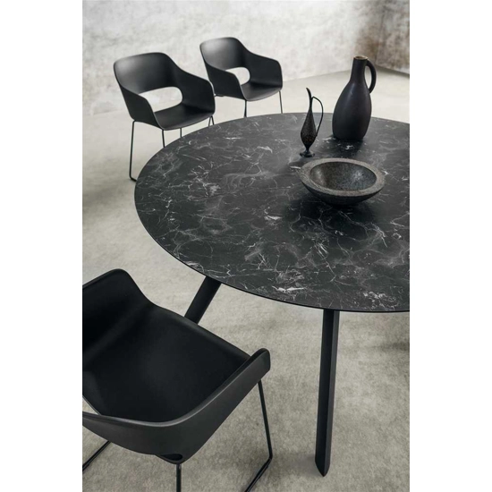 Nicholas ø130 Modern tables La primavera 5