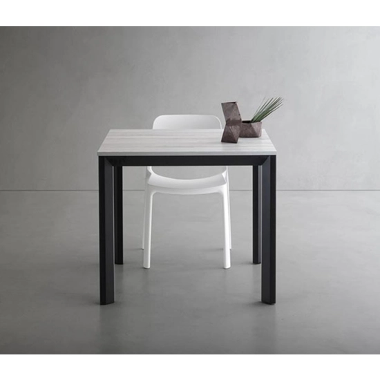 Ricky Super Quadrato 90x90 (all. 146-189-232 cm) Tavoli moderni La primavera 1