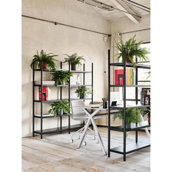 Checkers Desk 200x100 Contract tables Midj 1