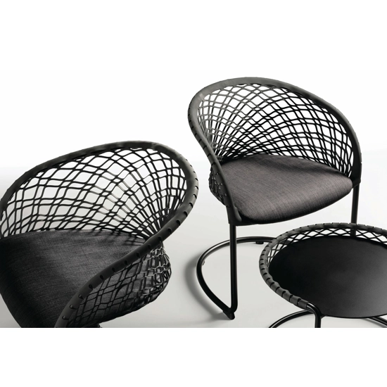 P47 Armchair - P M TS CU Elegant chairs Midj 1