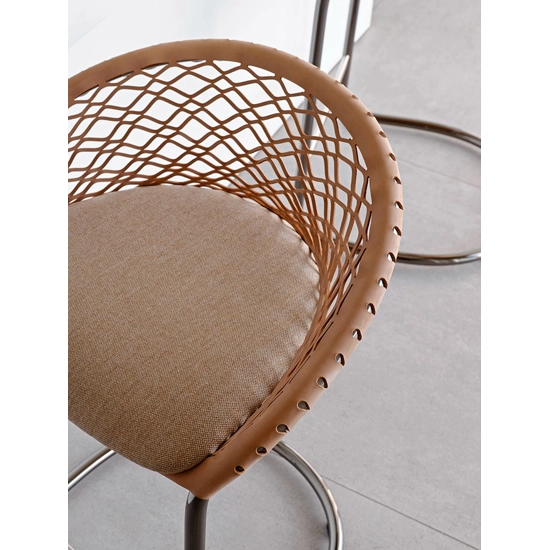 P47 Armchair - P M TS CU Elegant chairs Midj 5