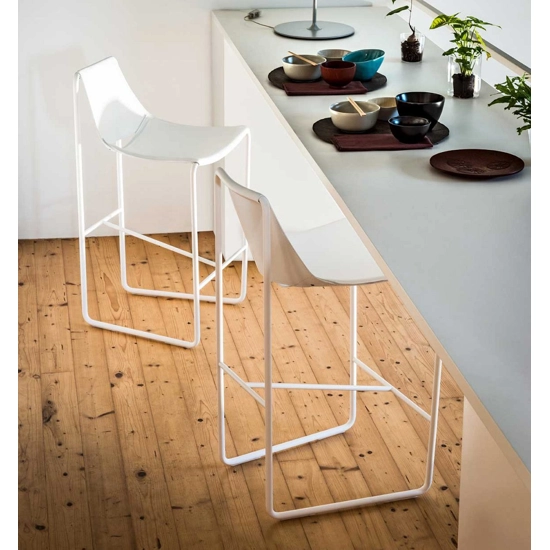 Apelle Stool M CU Metal stools Midj 1